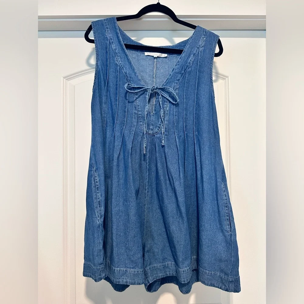 Altar'd State Evie Denim Romper- NWOT - Picture 5 of 7